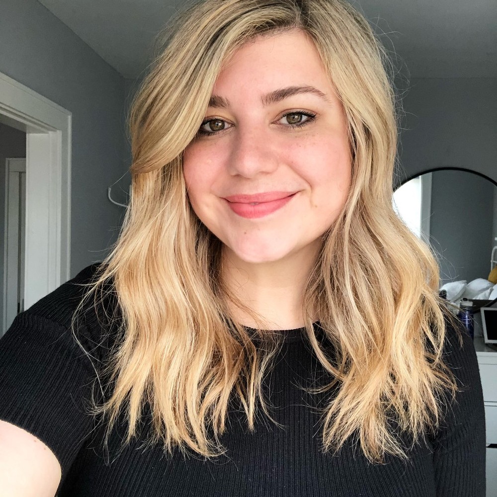 Meet your Posher, Courtney
